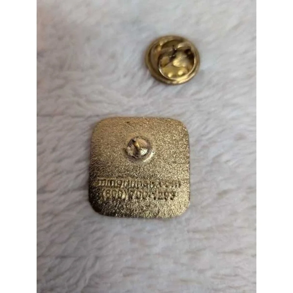 Vintage Stain Mart 10 & 15 Years of Service‎ Pins Gold Tone Square Pins